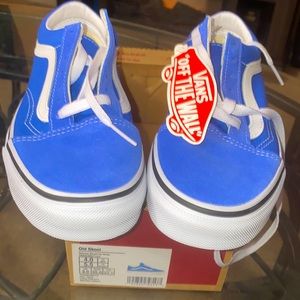 Brand new Old Skool Vans Unisex Blue/white. Size 4 Men Size 5.5 Womens